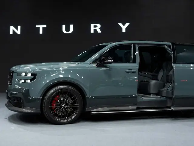 Toyota Century Suv