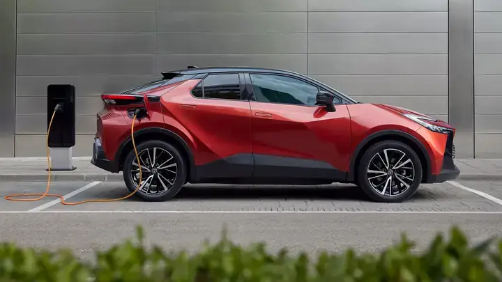 Toyota Ch3