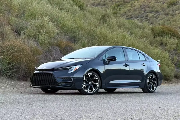 Toyota Corolla Review: Đánh Giá Chi Tiết Và Đầy Đủ Về Chiếc Xe Đáng Tin ...