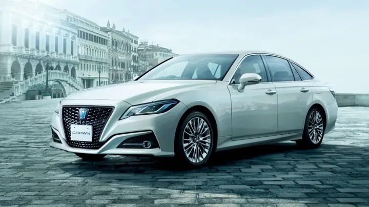 Toyota Crown 2020