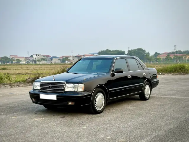 Toyota Crown 3.0
