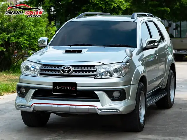 Toyota Fortuner 2005