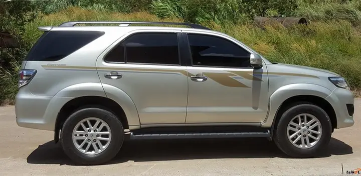 Toyota Fortuner 2012