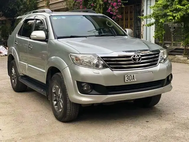 Toyota Fortuner 2014