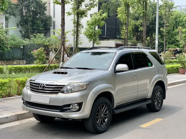Toyota Fortuner G