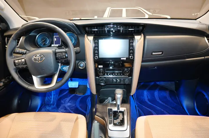 Toyota Fortuner Interior