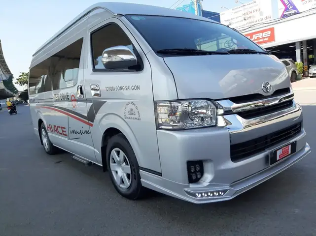 Toyota Hiace Limousine