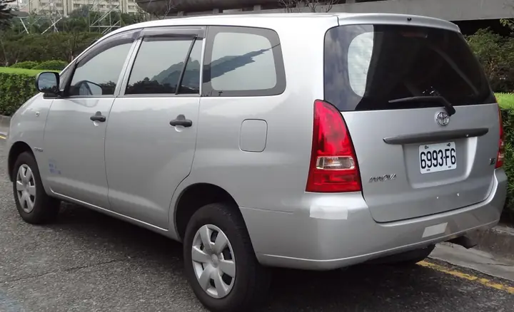 Toyota Innova 2004 Toyota Innova 2004