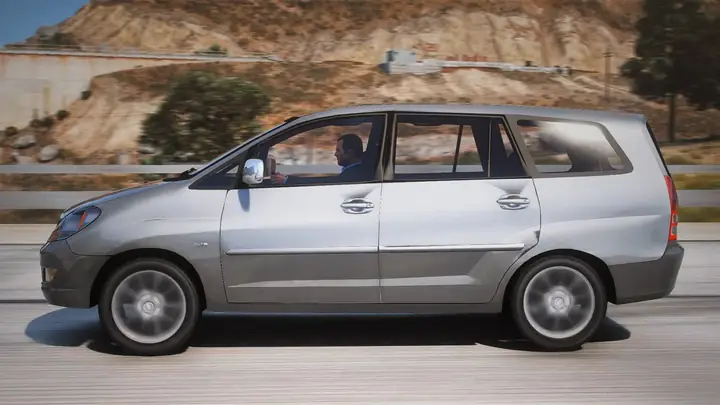 Toyota Innova 2004