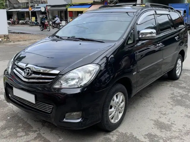 Toyota Innova 2010