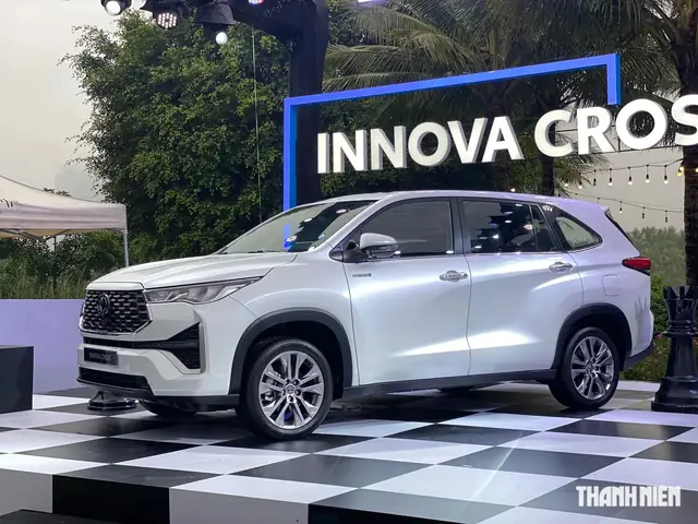 Toyota Innova Cross: Đánh Giá Toàn Diện Chiếc Suv Đa Dạng Cho Gia Đình ...
