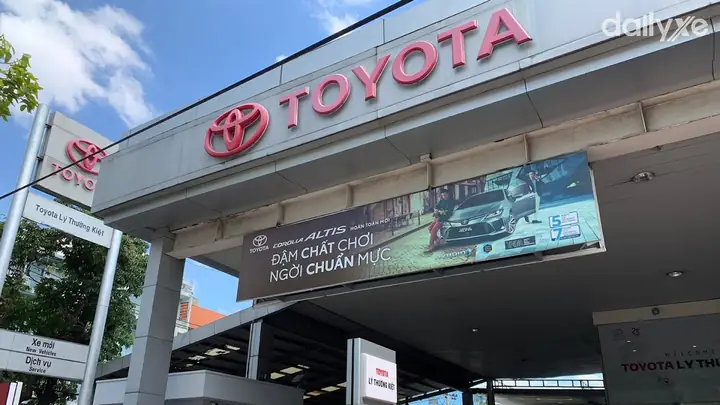 Toyota Ly