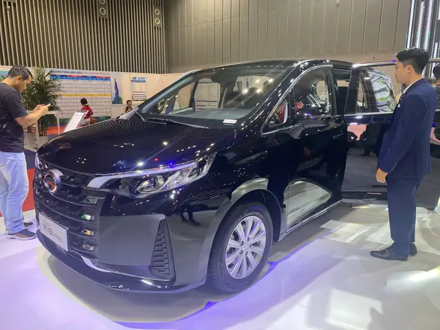 Toyota M6