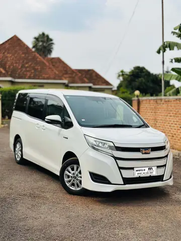 Toyota Noah Hybrid Toyota Noah Hybrid
