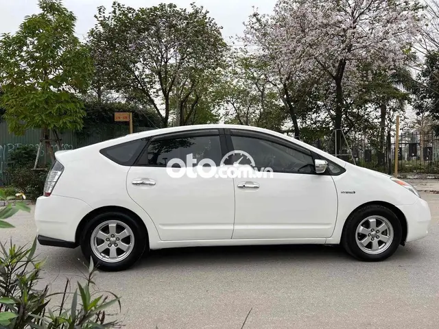 Toyota Prius Cũ Toyota Prius Cũ