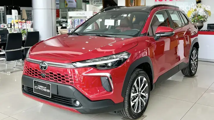 Toyota Q9