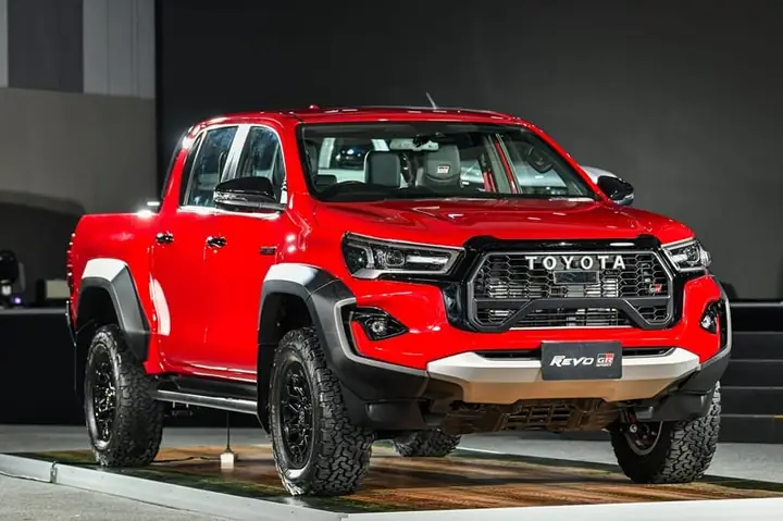 Toyota Revo