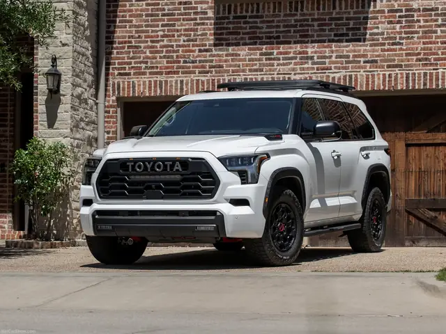 Toyota Sequoia 2023