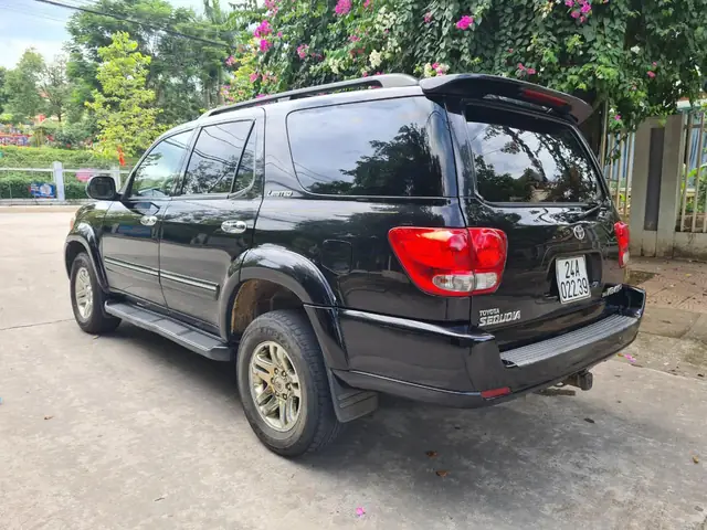 Toyota Sequoia Cũ