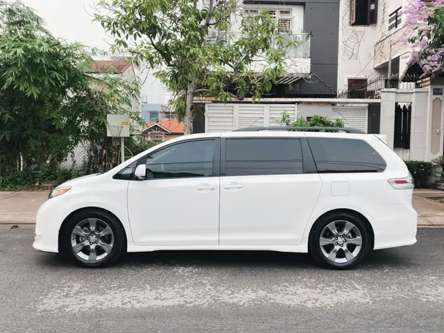 Toyota Sienna 2010