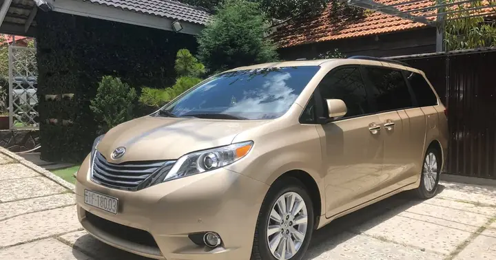 Toyota Sienna 2010