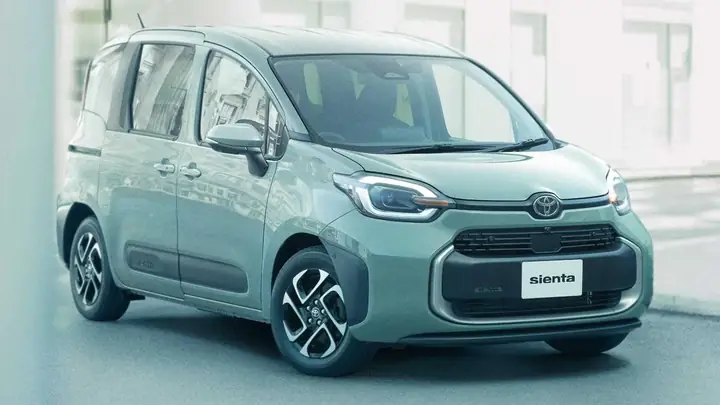 Toyota Sienta 2023