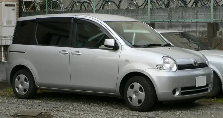 Toyota Sienta Toyota Sienta