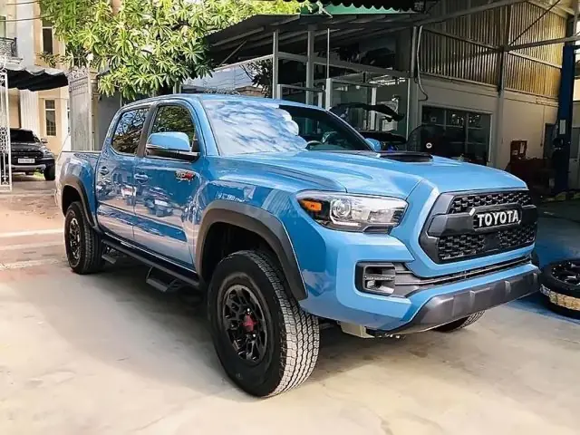 Toyota Tacoma Giá