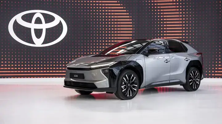 Toyota Tech Toyota Tech