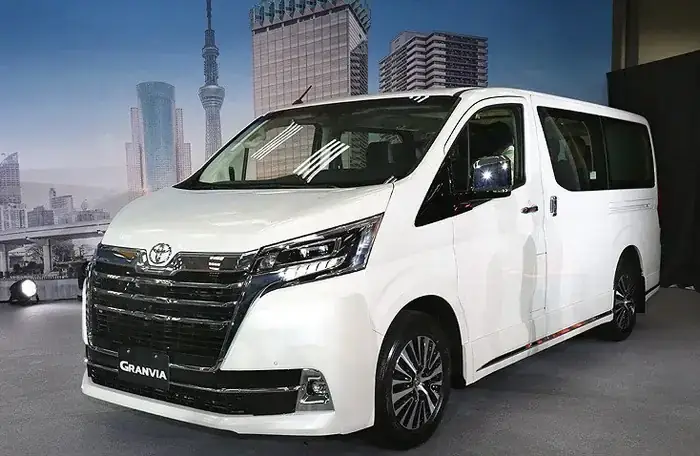 Toyota Traveller