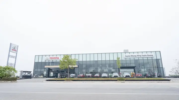 Toyota Tuyên Quang