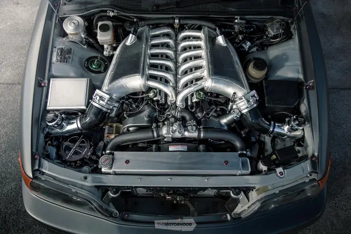 Toyota V12
