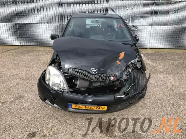 Toyota Yaris 2004