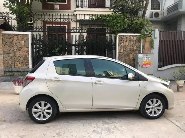Toyota Yaris 2013