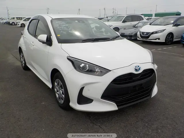 Toyota Yaris White