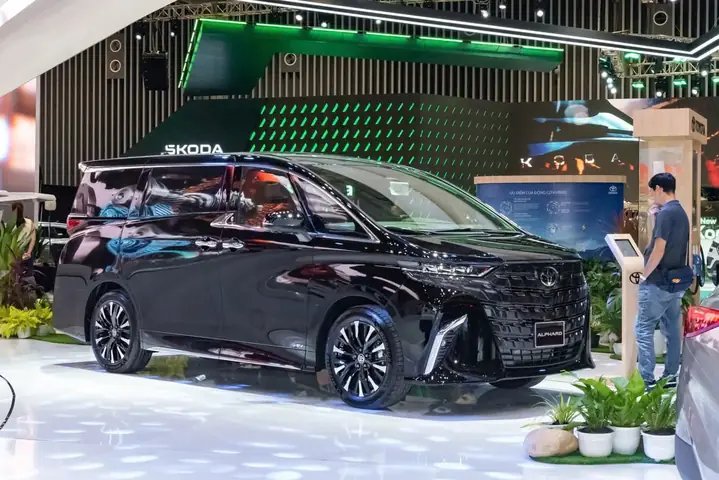 Xe Toyota Alphard