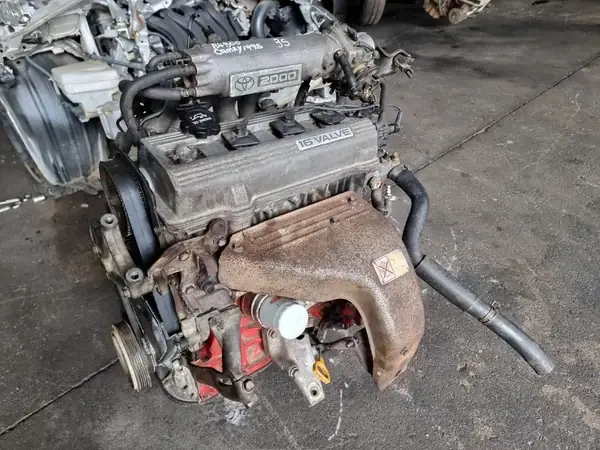 1995 Toyota Camry Engine