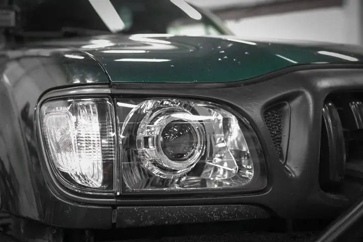 2004 Toyota Tacoma Headlights