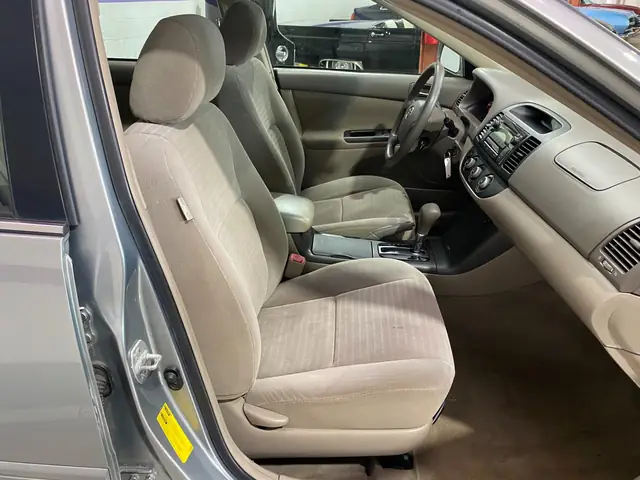 2005 Toyota Camry Interior