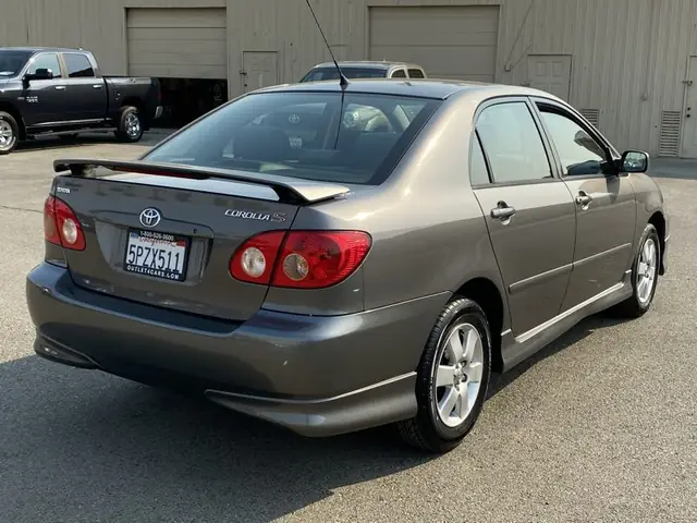 2005 Toyota Corolla S
