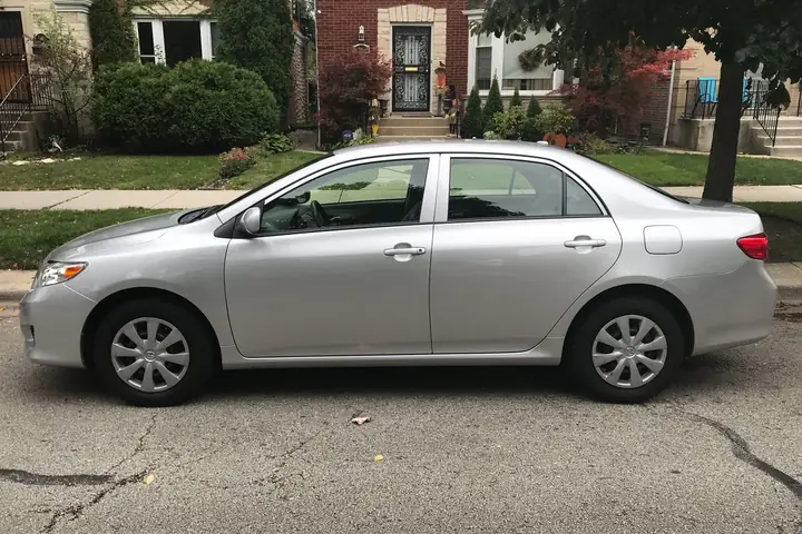 2010 Toyota Corolla Le Sedan 4d