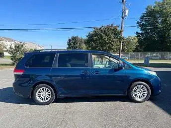 2012 Toyota Sienna Xle