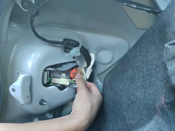 2013 Toyota Corolla Tail Light Bulb