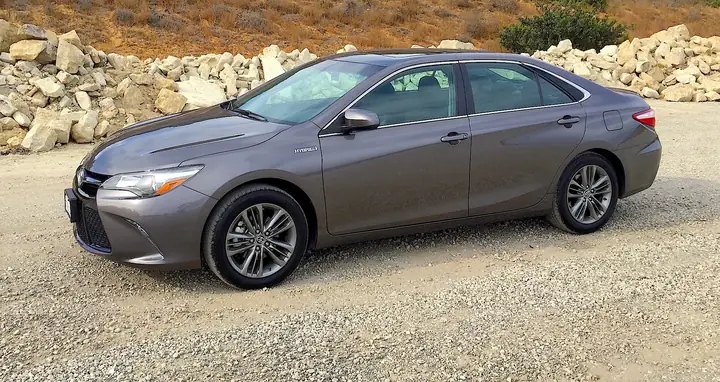 2015 Toyota Camry Hybrid