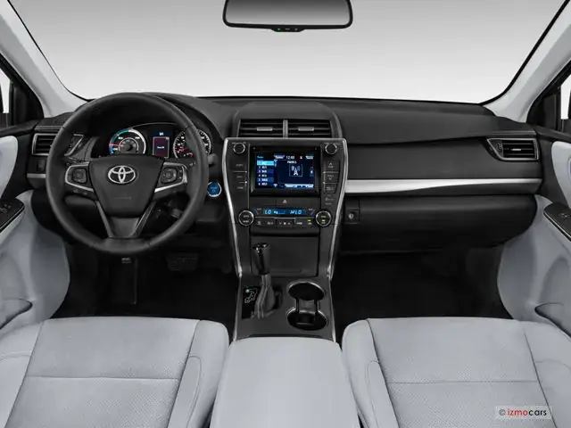 2016 Toyota Camry Interior