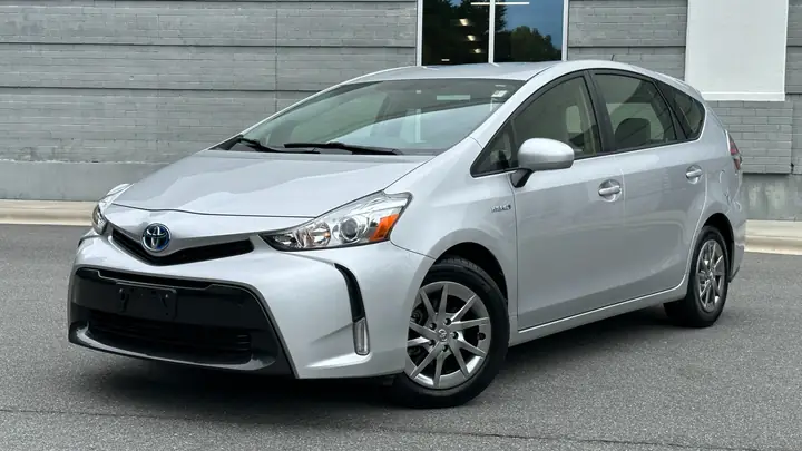 2017 Toyota Prius V