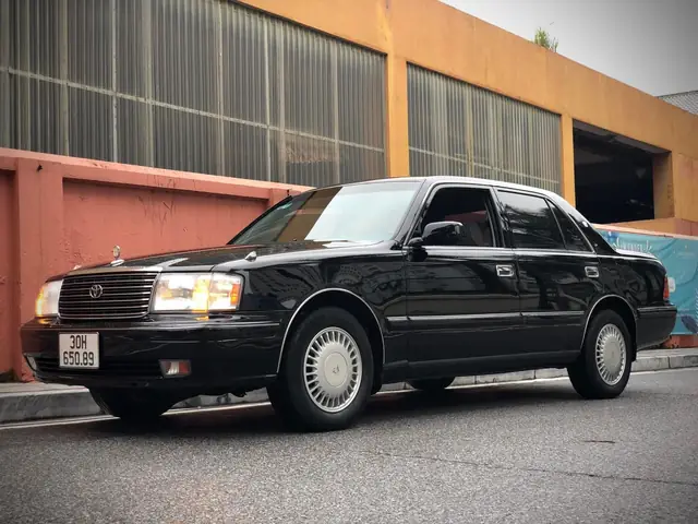 Bán Toyota Crown 1998