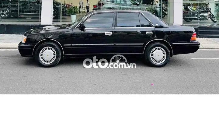 Bán Toyota Crown 1998