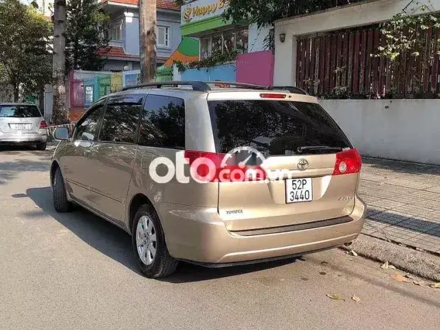 Bán Toyota Sienna 2008