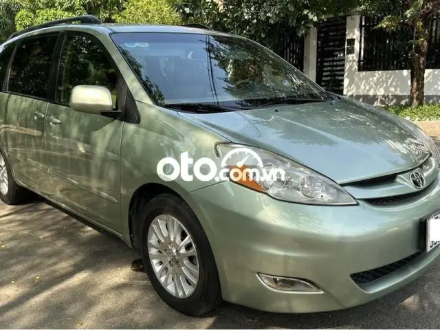Bán Toyota Sienna 2008